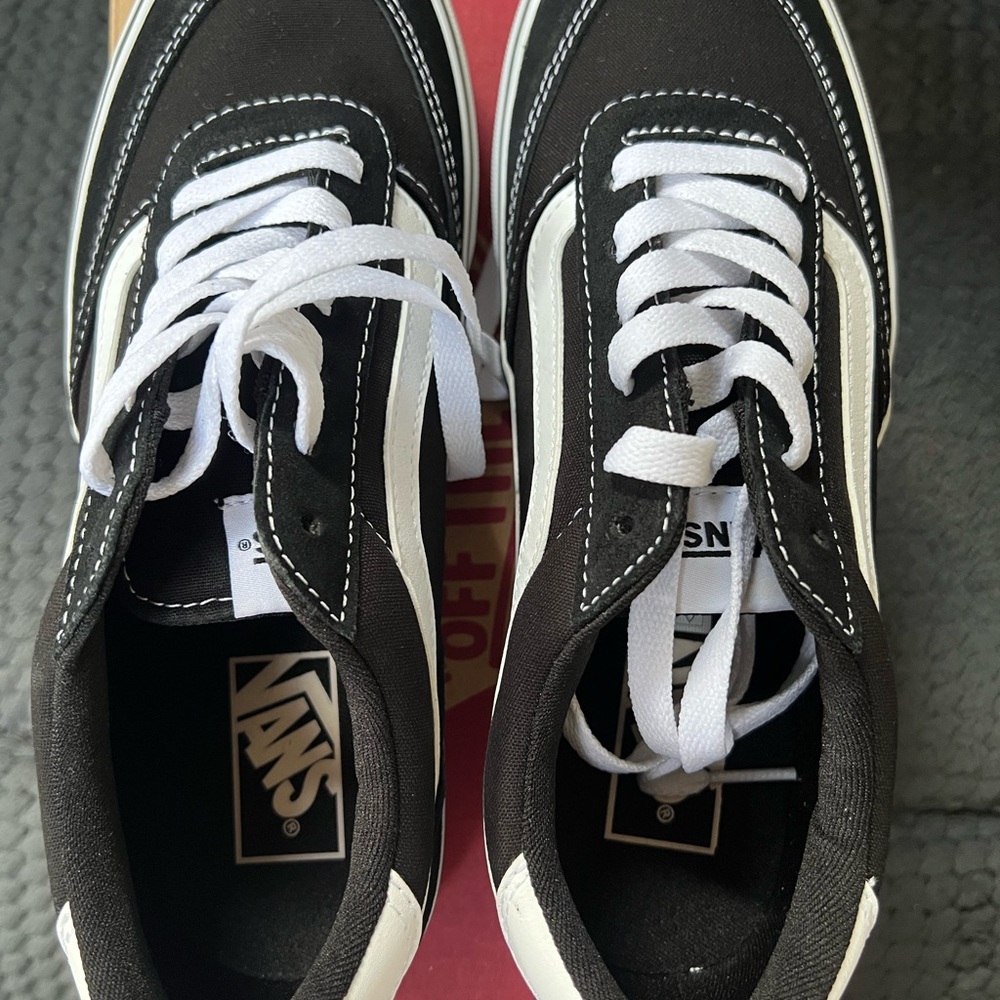 Women’s Vans Brooklyn LS Sneakers - Picture 6 of 7